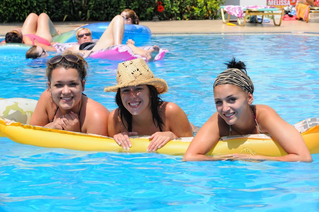 Melissa Apartments, Studios & Suites Malia Eksteriør billede