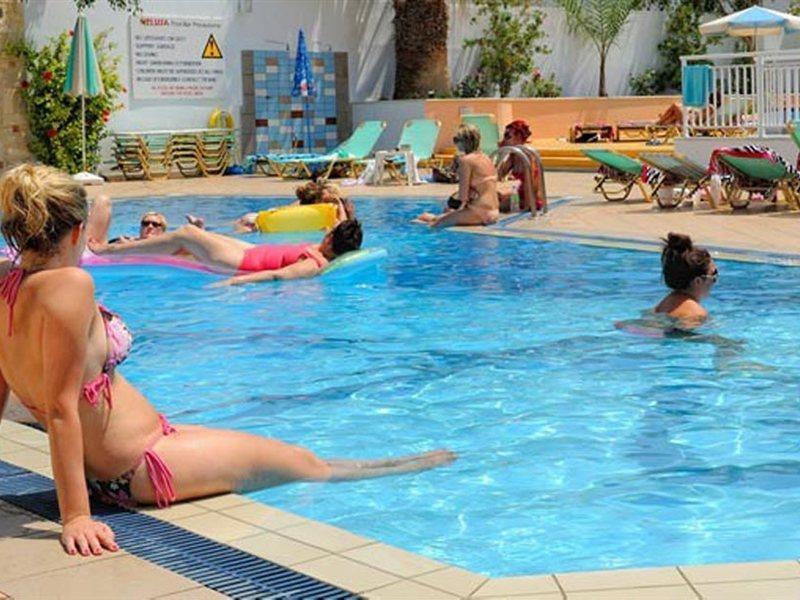 Melissa Apartments, Studios & Suites Malia Eksteriør billede